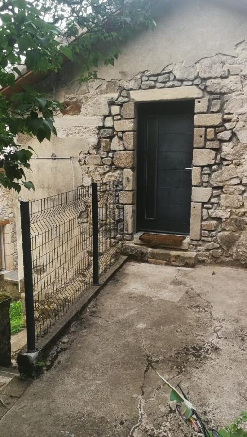 Gite Au Coeur Du Parc Naturel Regional Du Pilat Pélussin Exterior foto